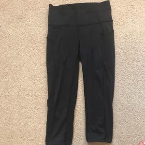Black lululemon capris